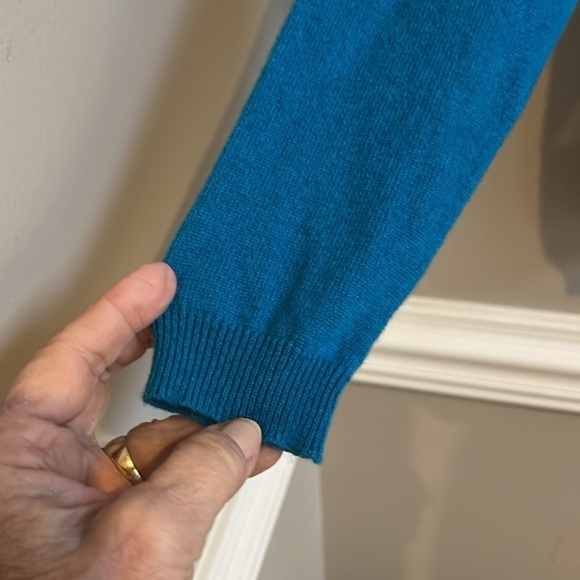 Magaschoni Blue Teal Cashmere Turtleneck Sweater Size Medium - Picture 4 of 10
